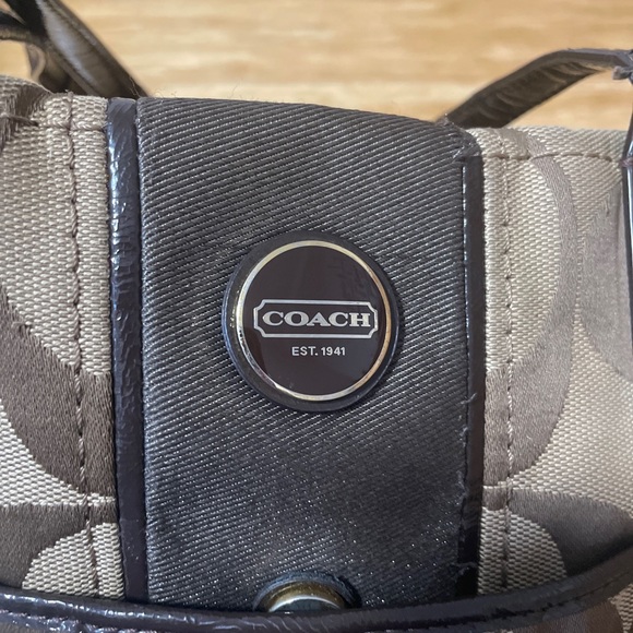 Coach purse - Picture 2 of 6